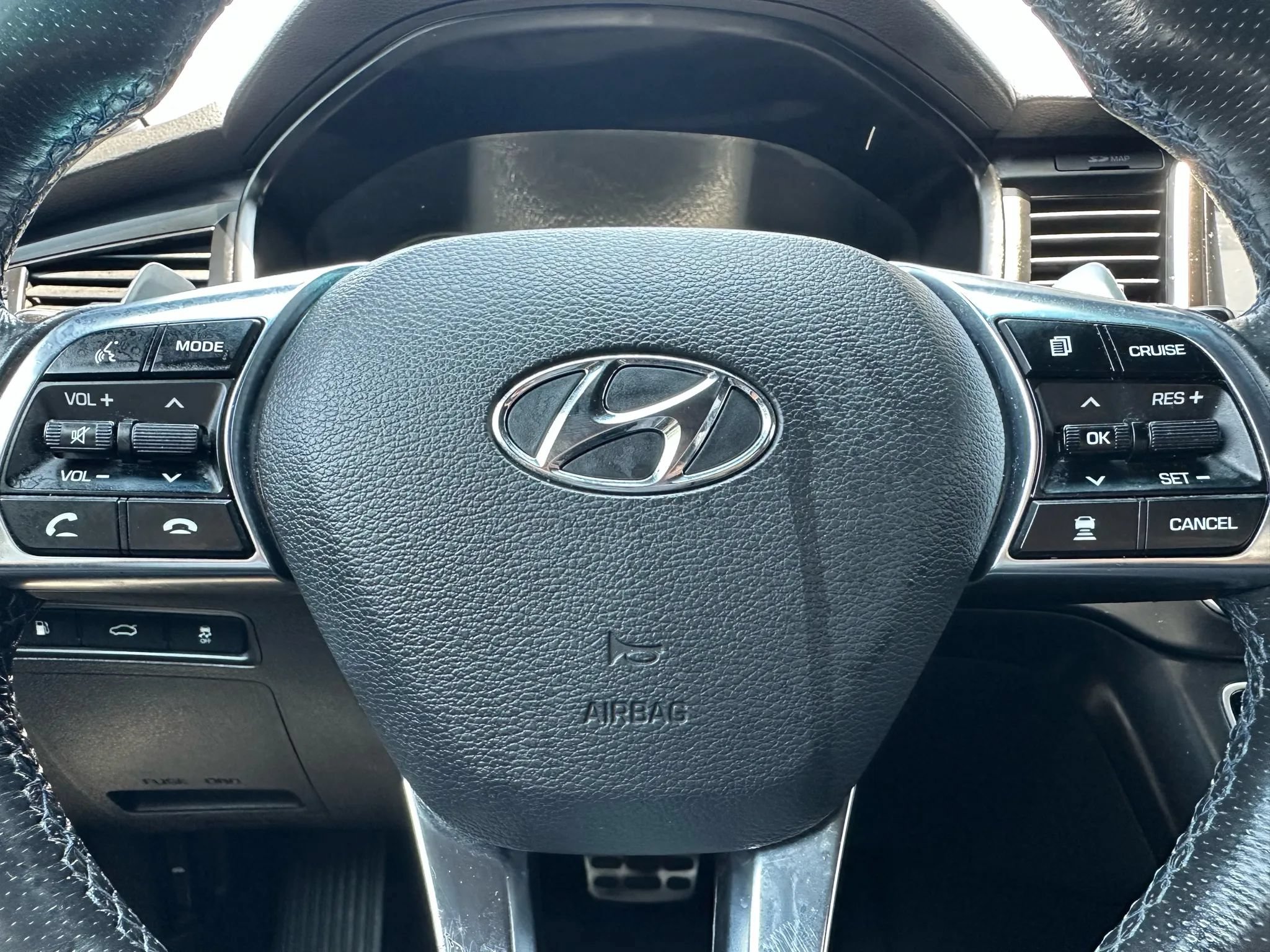 Used 2018 Hyundai Sonata Limited FWD image 16