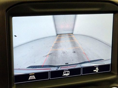 Used 2021 GMC Sierra 2500 AT4 w/ AT4 Premium Plus Package image 4