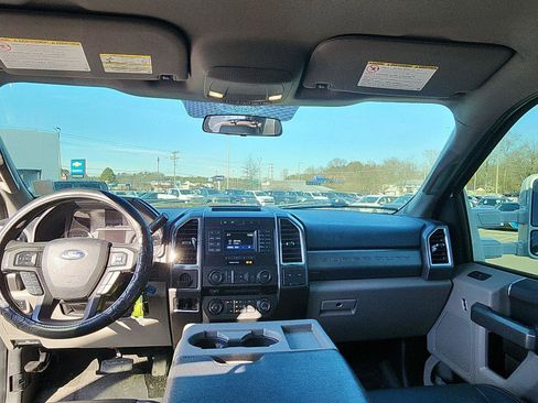 Used 2017 Ford F250 XLT image 22