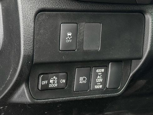 Used 2023 Toyota Tacoma TRD Off-Road image 25