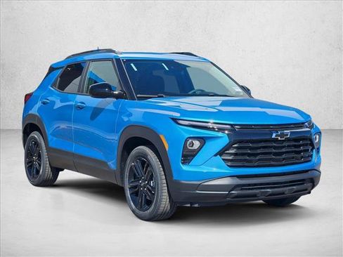 New 2026 Chevrolet TrailBlazer LT w/ Midnight Edition FWD image 7