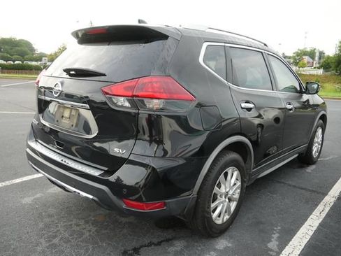 Used 2020 Nissan Rogue SV FWD image 8