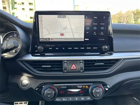 Used 2024 Kia Forte GT-Line w/ GT-Line Premium Package image 33