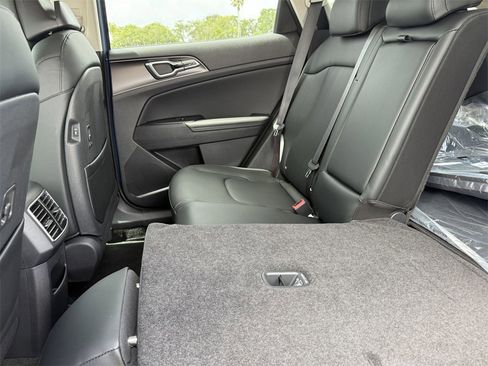 New 2026 Kia Sportage EX w/ EX Panorama Roof Package image 17