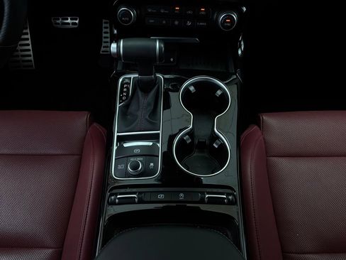 Used 2023 Kia Stinger GT-Line w/ Sun & Sound Package RWD image 16