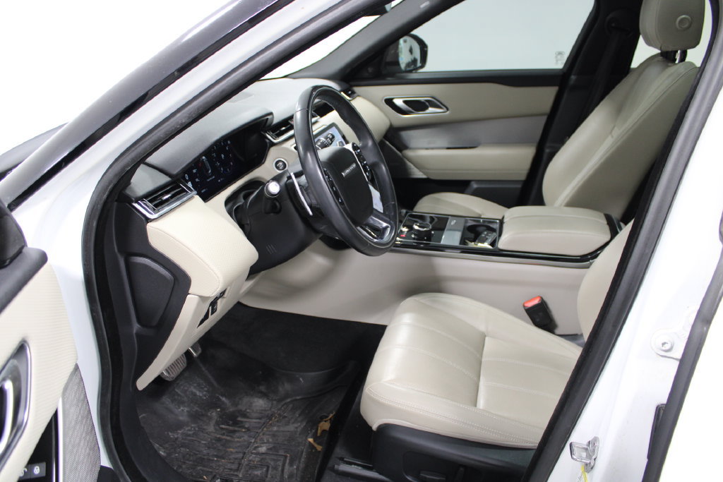 Used 2019 Land Rover Range Rover Velar R-Dynamic SE AWD/4WD image 17