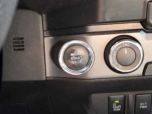 Certified 2023 Toyota Tacoma TRD Sport w/ Advanced Technology Package AWD/4WD image 28