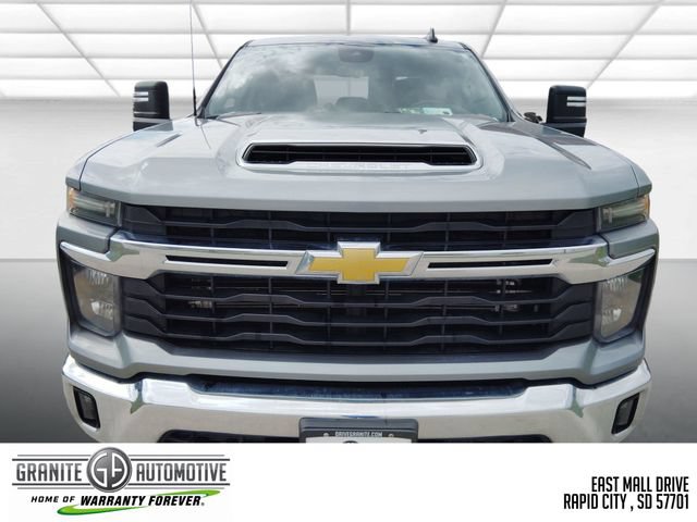 Used 2025 Chevrolet Silverado 2500 LT w/ Convenience Package AWD/4WD image 9