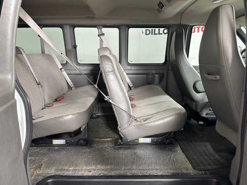 Used 2014 Chevrolet Express 2500 LT w/ LT Preferred Equipment Group RWD image 10