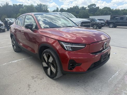 Used 2023 Volvo C40 P8 Recharge Plus w/ Climate Package AWD/4WD image 9