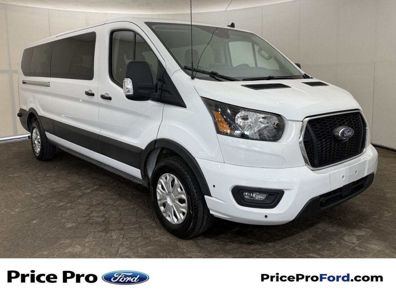 Used 2024 Ford Transit 350 XLT RWD image 1