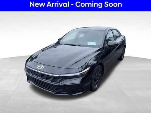 Used 2026 Hyundai Elantra Sport w/ Cargo Package image 2