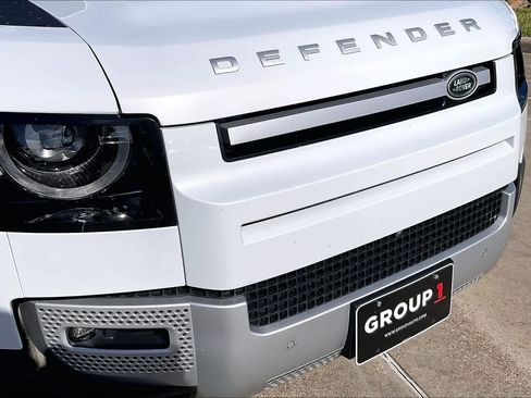 Used 2023 Land Rover Defender 110 SE image 26