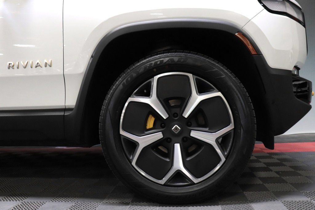 Used 2023 Rivian R1S Adventure Quad AWD/4WD image 88