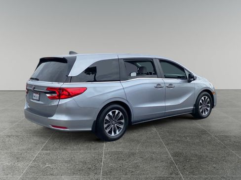 Used 2024 Honda Odyssey EX-L image 5
