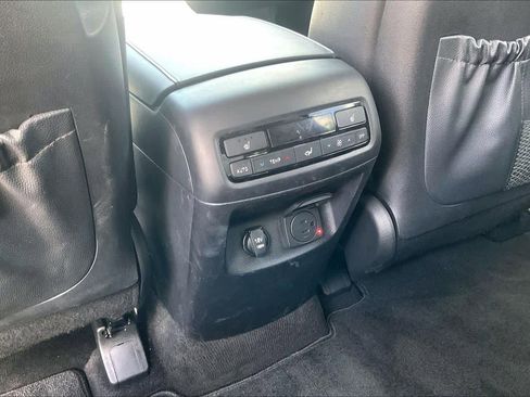 Used 2020 Hyundai Palisade SEL w/ Premium Package FWD image 37