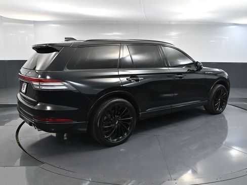 Used 2025 Lincoln Aviator Reserve w/ Jet Appearance Package image 6