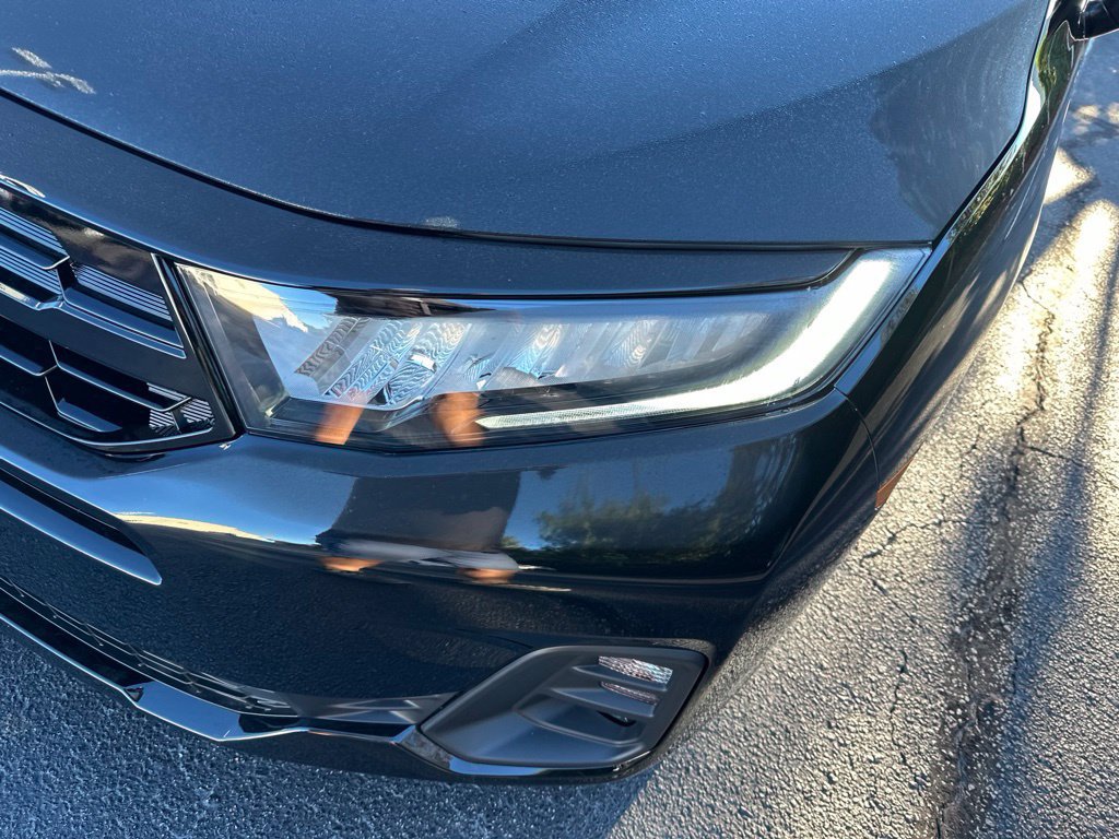 New 2027 Honda Odyssey Touring image 9