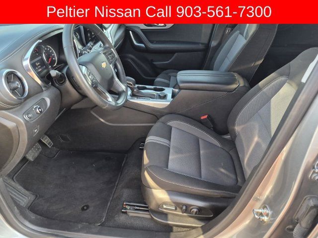 Used 2025 Chevrolet Blazer LT FWD image 16