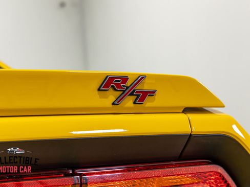 Used 2010 Dodge Challenger R/T RWD image 61