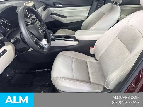 Used 2025 Nissan Altima 2.5 SV FWD image 12