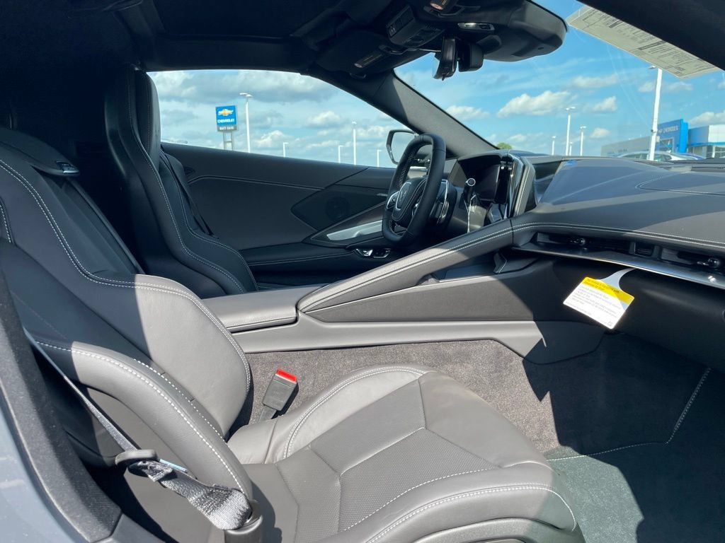 Used 2027 Chevrolet Corvette Z06 w/ Battery Protection Package RWD image 18