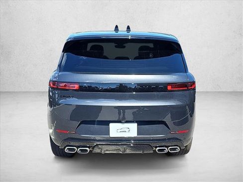 New 2025 Land Rover Range Rover Sport Dynamic SE image 6