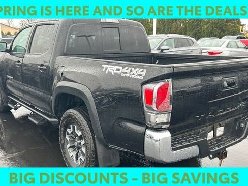 Used 2023 Toyota Tacoma TRD Off-Road image 6