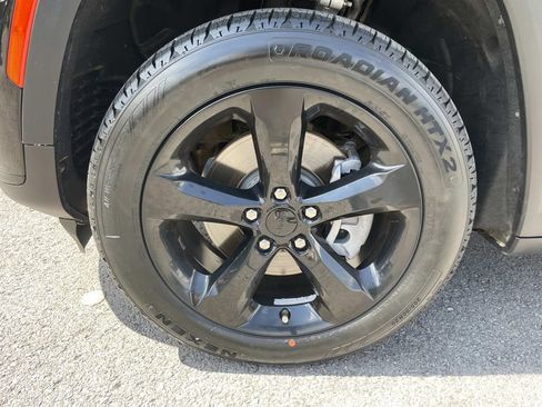 Used 2021 Jeep Grand Cherokee L Laredo RWD image 37