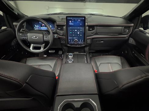 Used 2024 Ford Expedition Limited AWD/4WD image 34