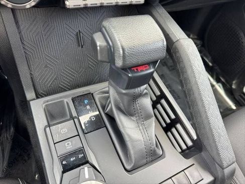 Certified 2024 Toyota Tacoma TRD Off-Road AWD/4WD image 85