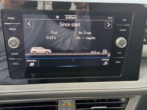 New 2026 Volkswagen Taos SE FWD image 29