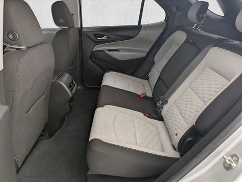 Used 2018 Chevrolet Equinox LS w/ LPO, Protection Package AWD/4WD image 17