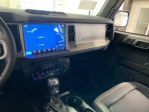 New 2025 Ford Bronco Outer Banks image 12