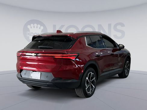 New 2026 Chevrolet Equinox EV LT image 16