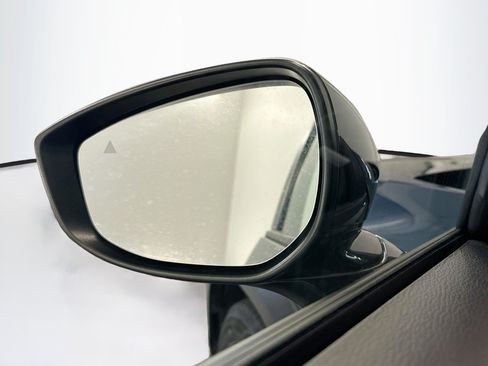 Used 2025 MAZDA CX-50 AWD 2.5 S w/ Premium Package image 16