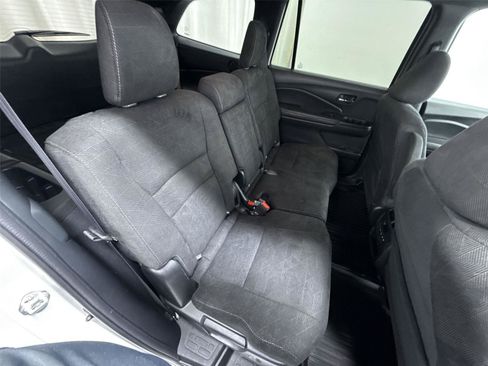 Used 2022 Honda Pilot Sport image 32