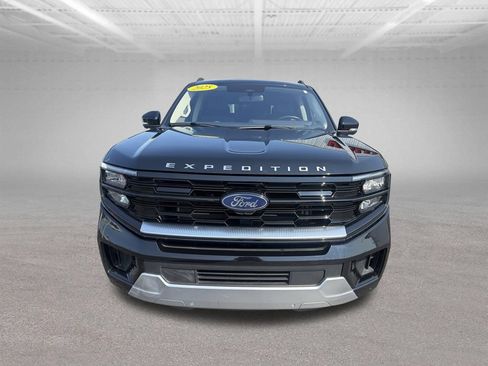 Used 2025 Ford Expedition Platinum AWD/4WD image 15