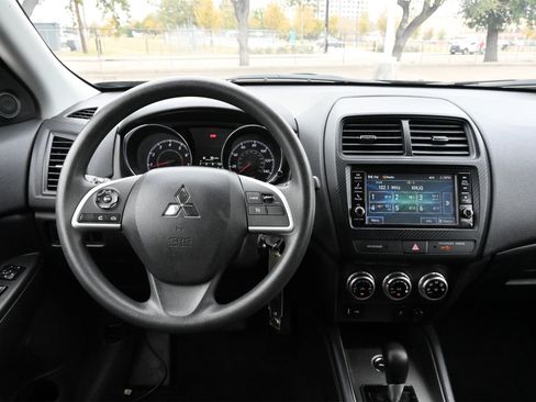 Used 2024 Mitsubishi Outlander Sport ES image 9