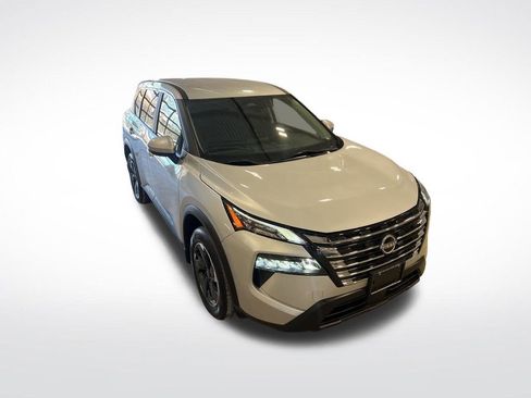 Certified 2024 Nissan Rogue SV image 39