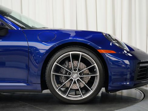 Used 2023 Porsche 911 Carrera image 40