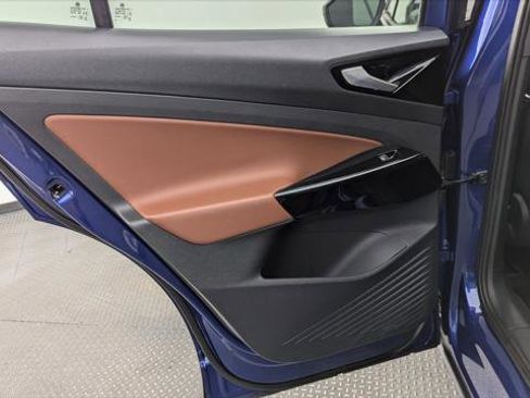 Used 2022 Volkswagen ID.4 Pro S image 16