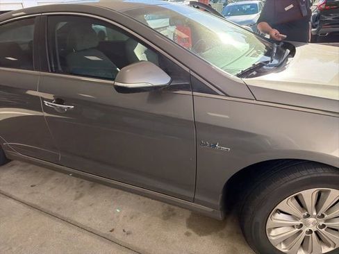 Used 2017 Hyundai Sonata SE FWD image 16