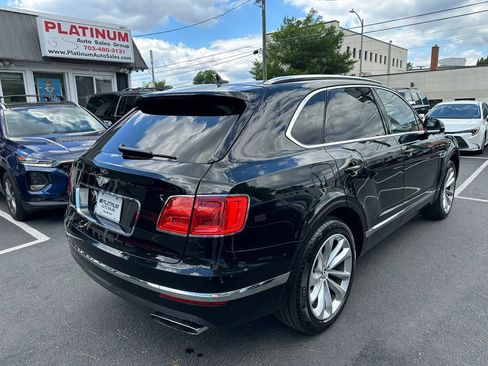 Used 2017 Bentley Bentayga AWD/4WD image 6