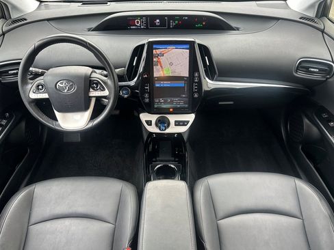 Used 2017 Toyota Prius Prime Advanced image 14