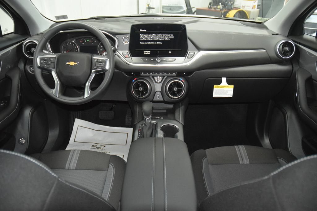 New 2026 Chevrolet Blazer LT w/ Convenience Package AWD/4WD image 29