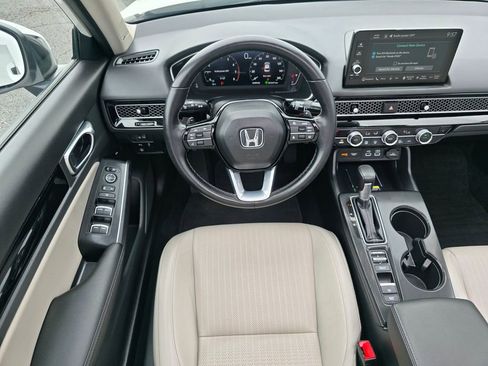 Used 2024 Honda Civic Touring image 17