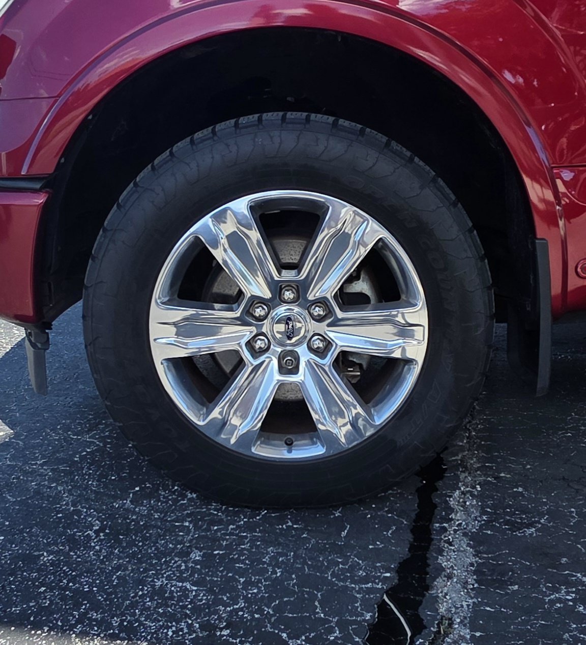 Used 2017 Ford F150 Platinum w/ Equipment Group 701A Luxury AWD/4WD image 40