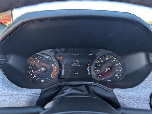 Used 2024 Jeep Compass Latitude image 26