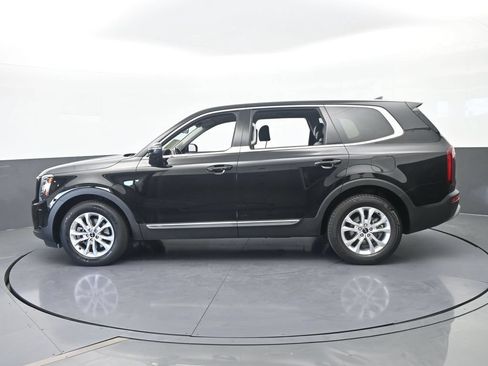 Used 2022 Kia Telluride LX FWD image 3